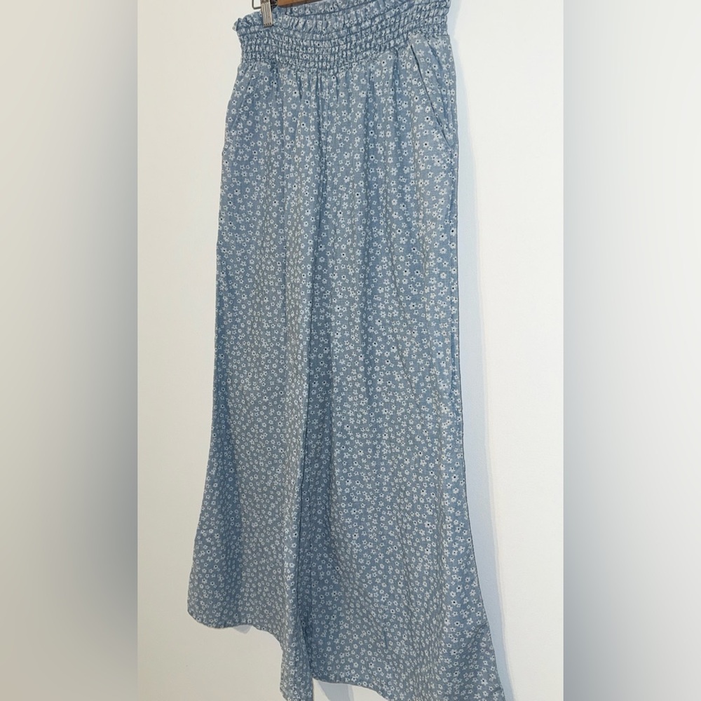 American Eagle Floral Wide-Leg Pants - Picture 4 of 10
